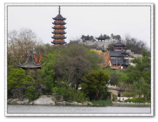 水漫金山寺（中国民间故事《白蛇传》情节）