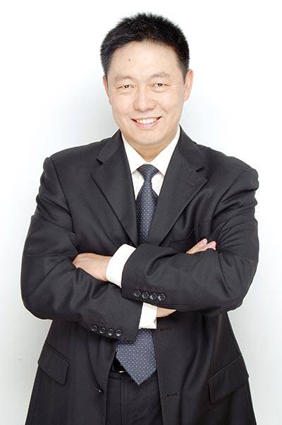 格桑泽仁（心理学家、四川大学教授）