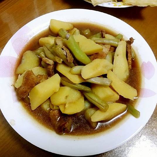 土豆炖芸豆