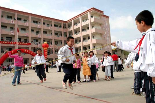 中小学标准化建设