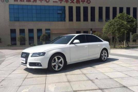 一汽奥迪 A4L 2011款 2.0T FSI CVT标准型